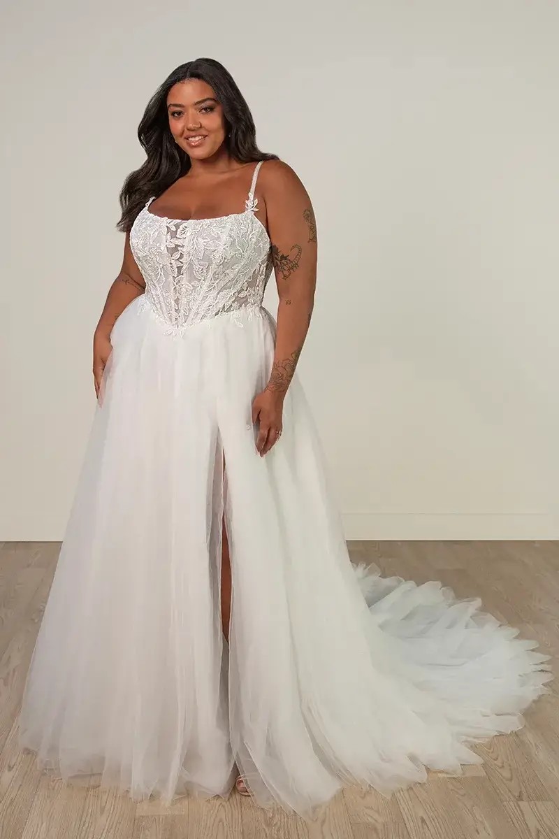 Embrace Elegance with the Stella York 8042+ Wedding Dress Image