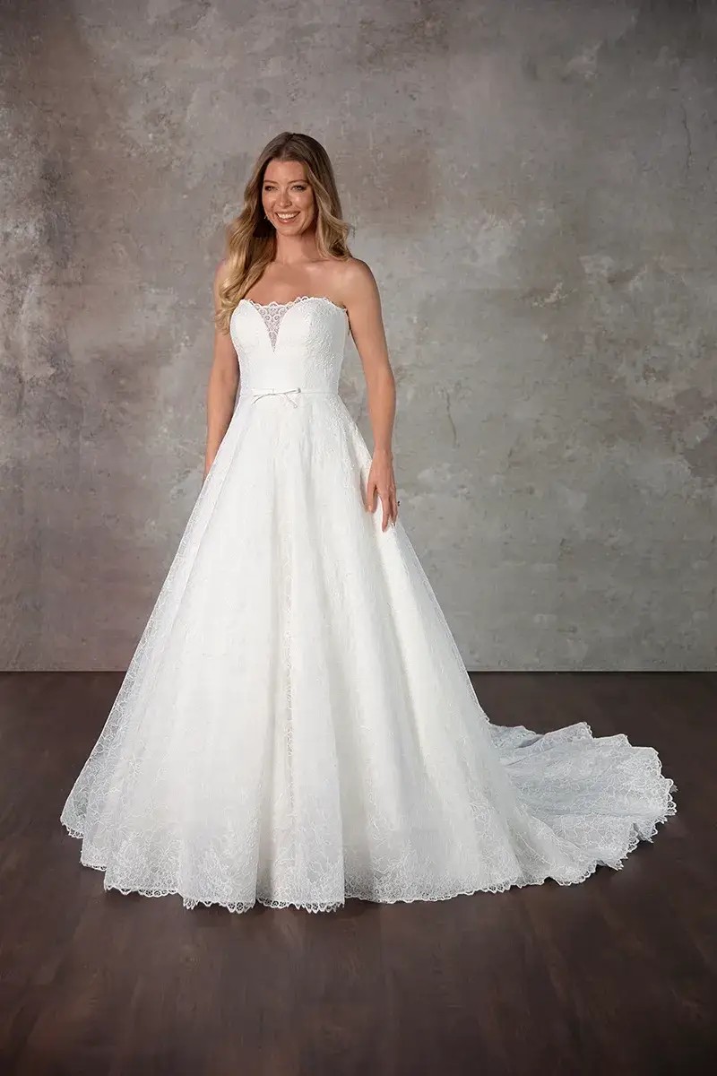 Discover the Timeless Charm of the Essense of Australia D4191 Wedding Dress Image
